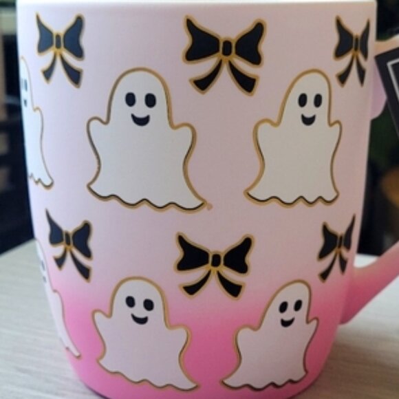 👻 SALE Ghost Bow Mug by Cobwebs & Cauldrons - Picture 2 of 3